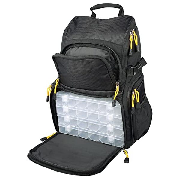 Découvrez notre test complet du sac à dos Spro avec ses 4 boîtes pratiques intégrées pour un rangement optimal lors de vos aventures quotidiennes.